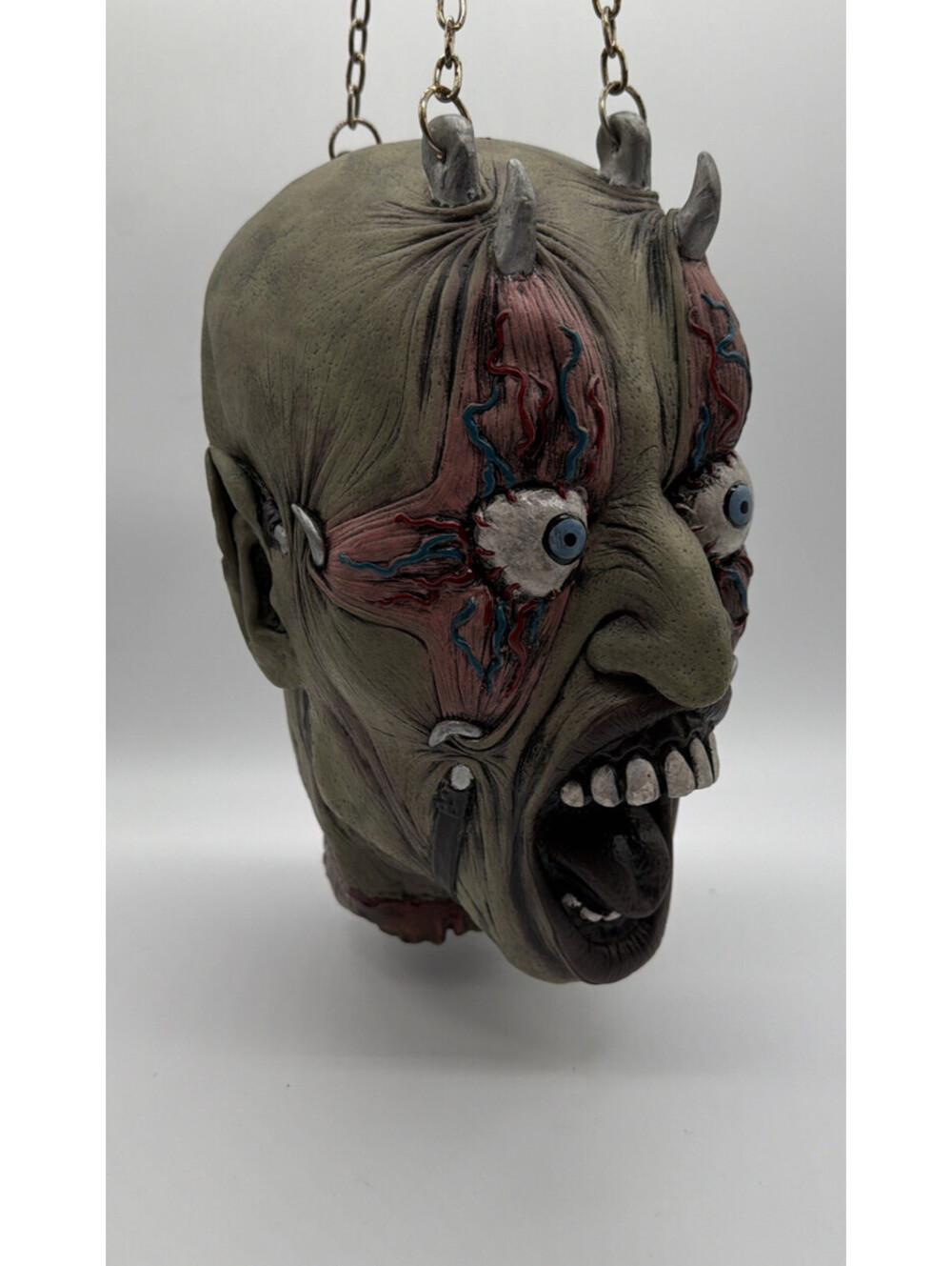 Hanging Severed Head Halloween Decoration Used Great Shape Lifesize